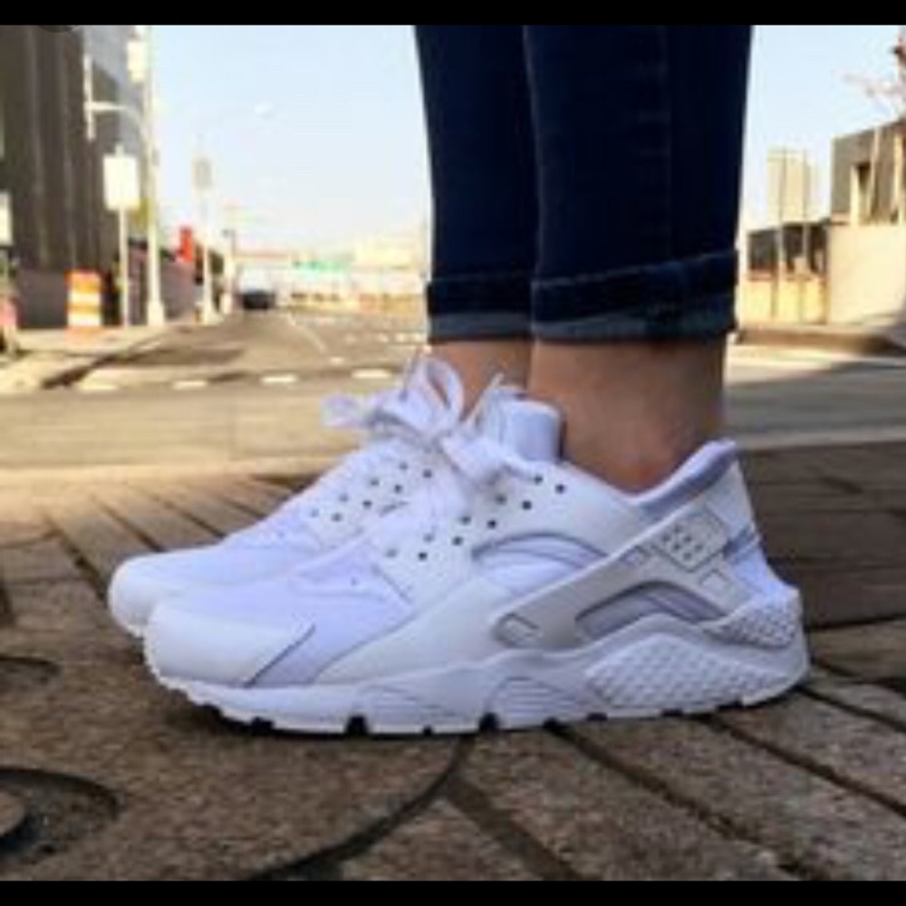 Women’s Air Huarache Run